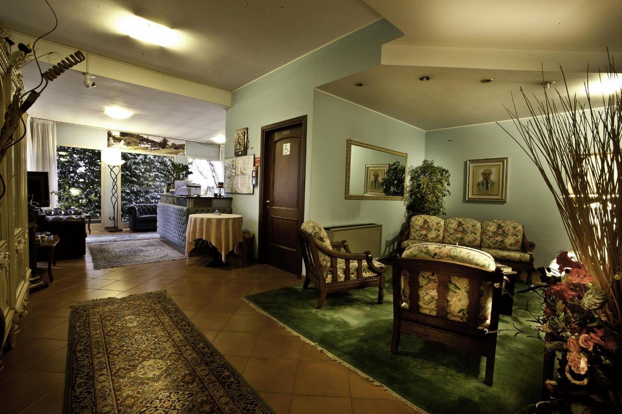 Hotel Nastro Azzurro Monguzzo Dış mekan fotoğraf