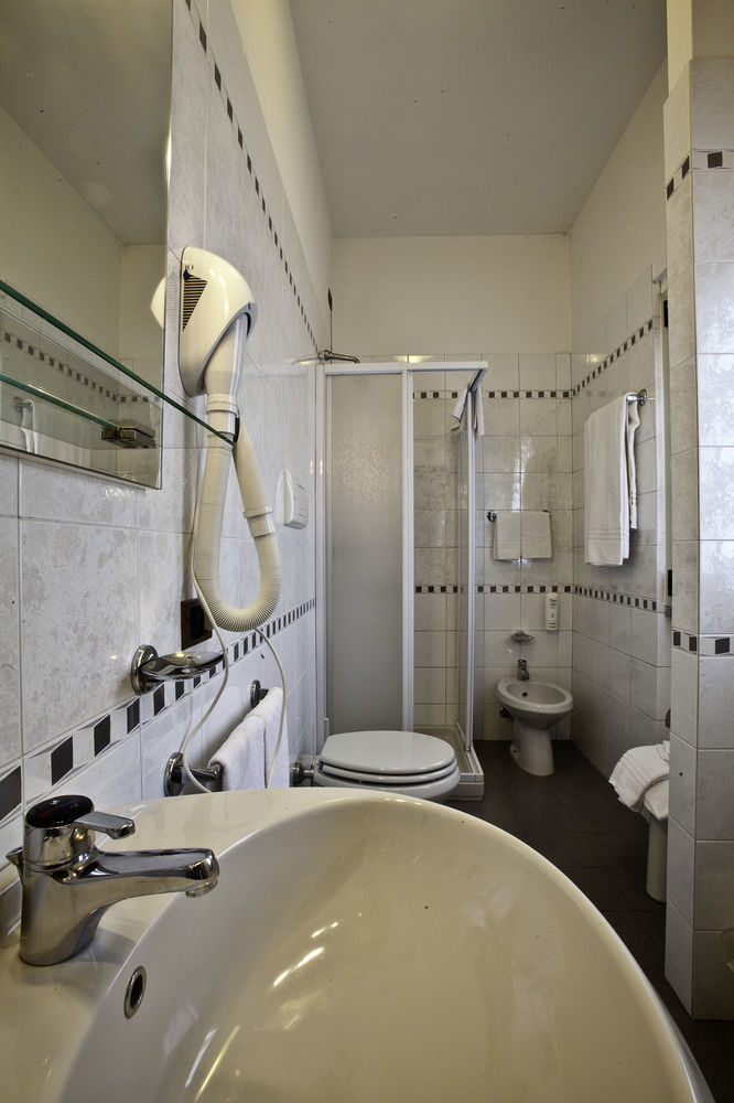 Hotel Nastro Azzurro Monguzzo Dış mekan fotoğraf